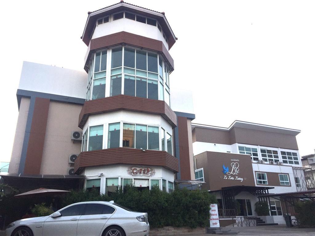 호텔 르 러츠 리빙 콘캔 외부 사진